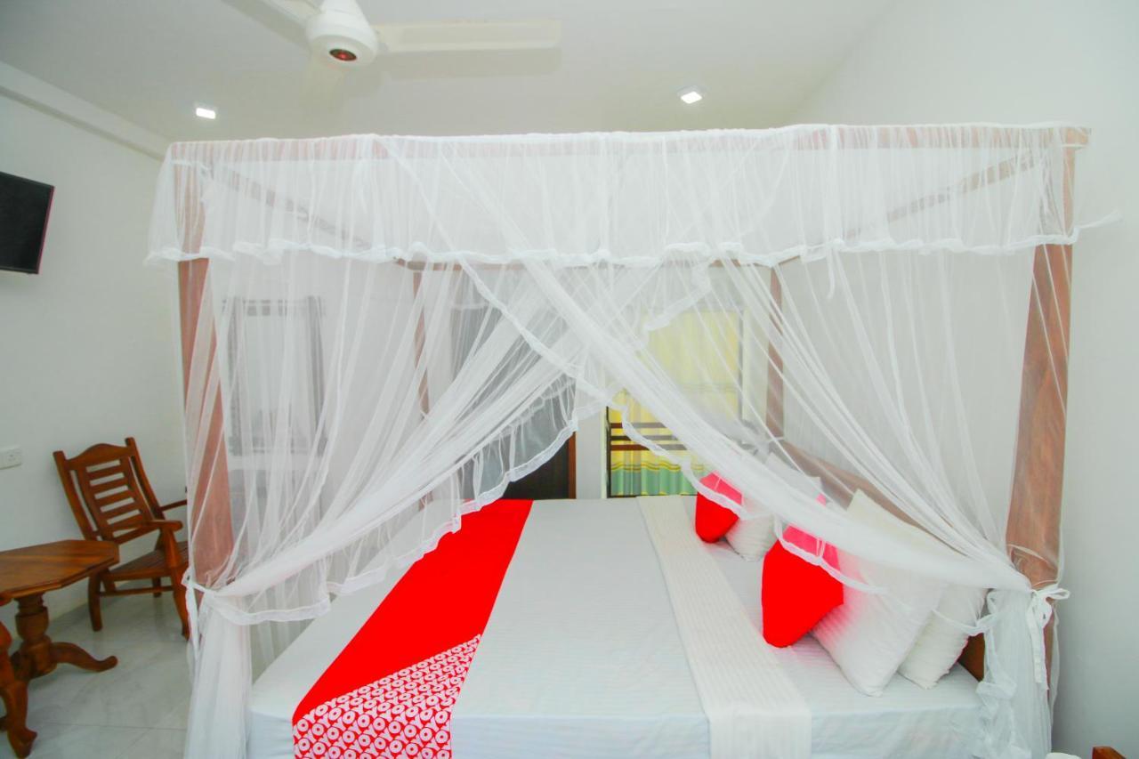 Onaro Beach View Matara Quarto foto